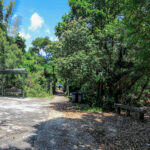 Yung Shue Au Village, Sitting-out Area